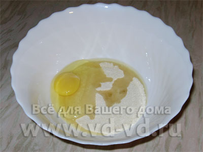 Крем на сливочном масле, яйцо, мука и ваниль