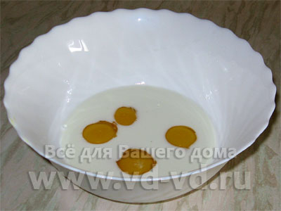 Омлет на молоке с болгарским перцем, яйца и молоко
