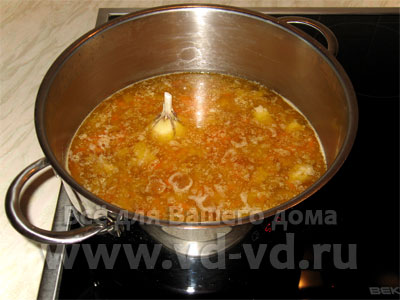 Рецепт приготовления узбекского плова, заливаем водой