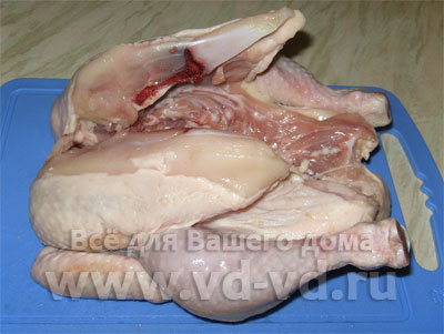 Цыплёнок разрезанный вдоль грудки